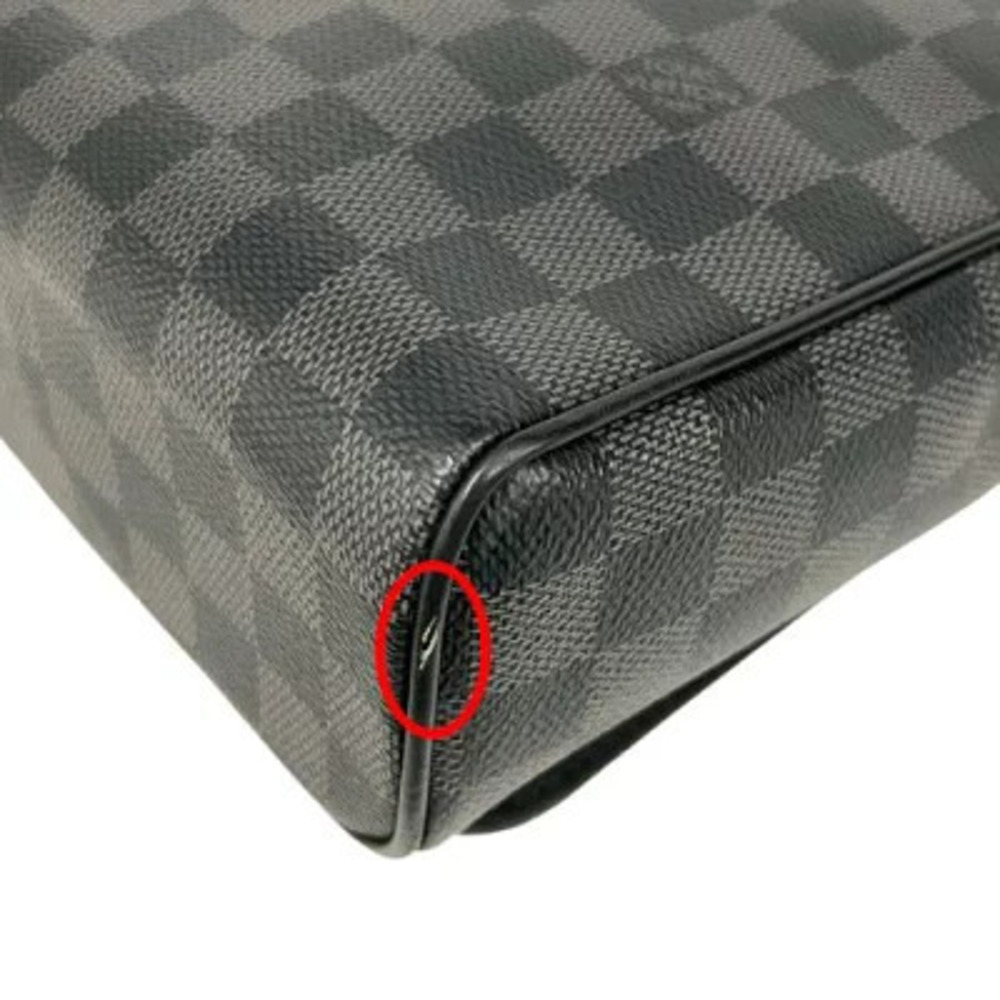 LOUIS VUITTON District Damier Graphite Black Shoulder Bag B